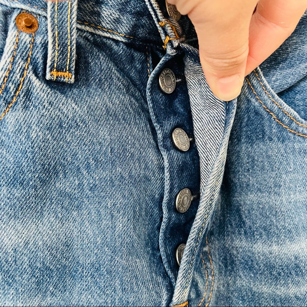 Levi’s 501 Wedgie Icon Straight Leg Button-Closure Cropped Jeans - Picture 3 of 7